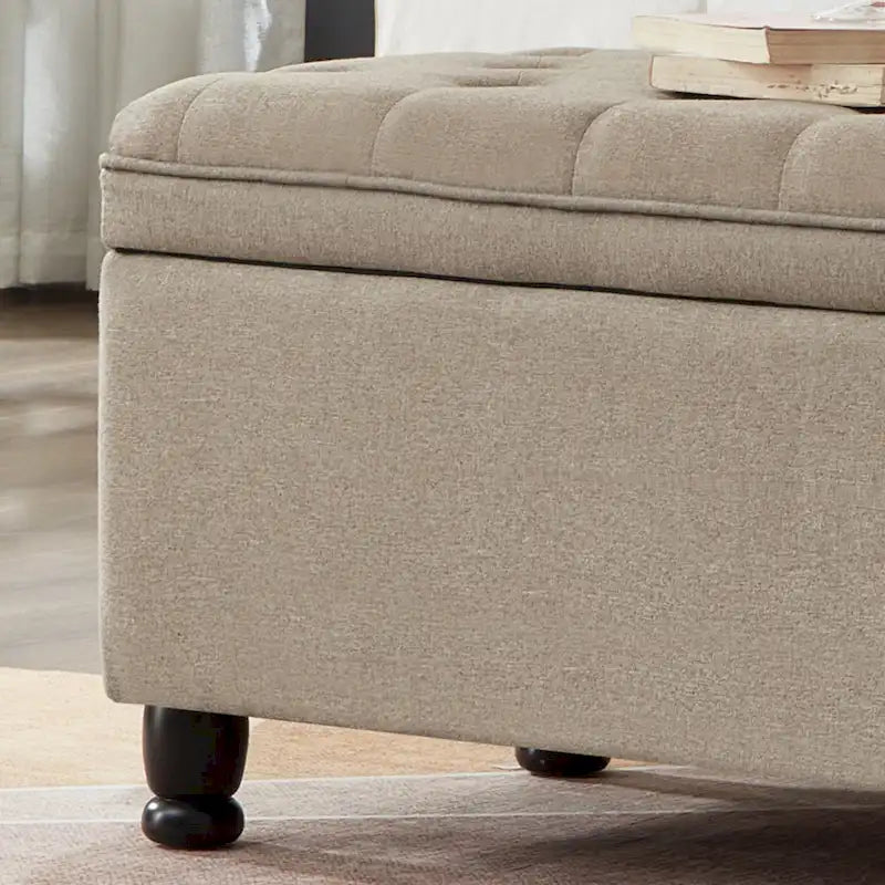 Panca contenitore trapuntata con gambe in legno