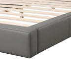 Struttura letto in similpelle grigia con doghe in legno