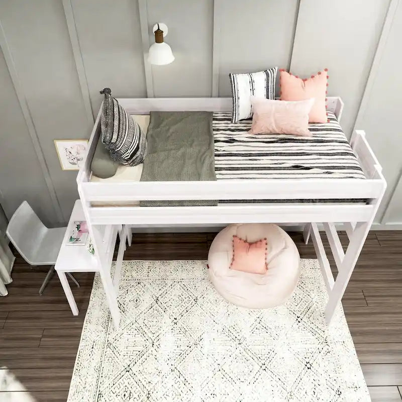 Letto alto a soppalco matrimoniale con scrivania in stile rustico